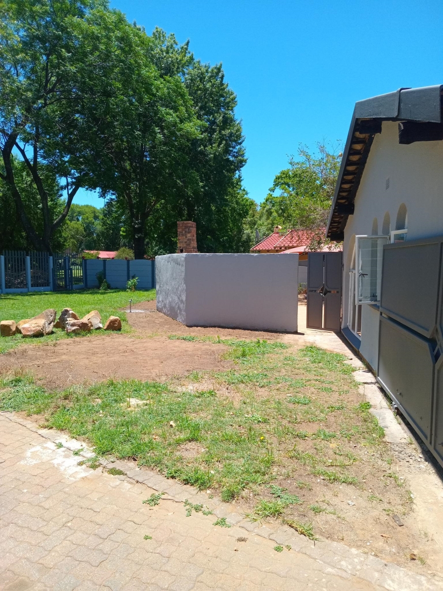 To Let 3 Bedroom Property for Rent in Vaalpark Free State